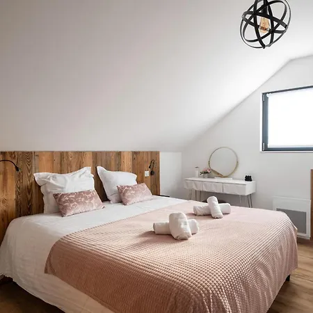 Le De Maeva, Jacuzzi, Et Terrace Σαλέ *