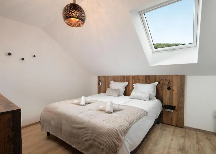 Le De Maeva, Jacuzzi, Et Terrace Horská chata